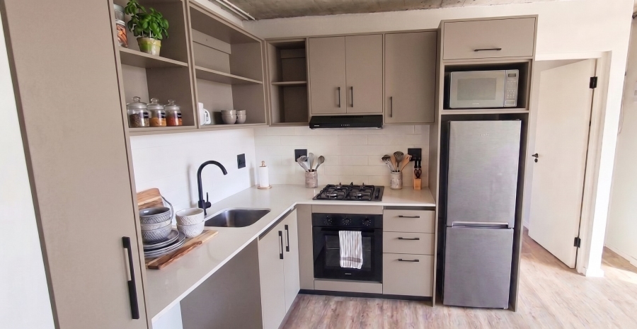 1 Bedroom Property for Sale in Table View Western Cape